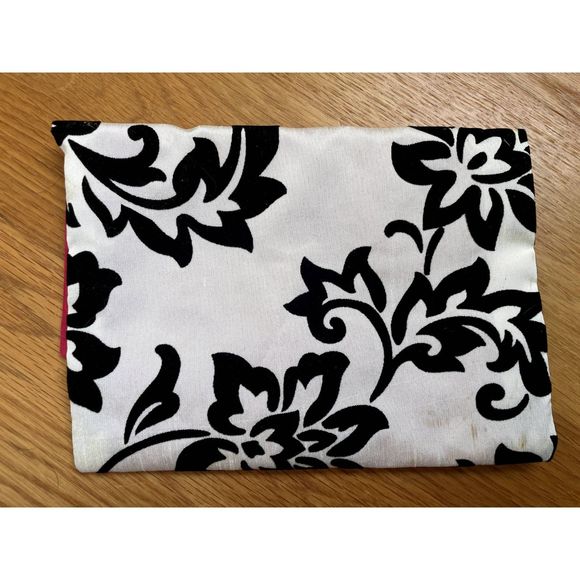 Elegant Silk Purse Clutches Set - Timeless Style, Practical Functionality - Picture 6 of 11